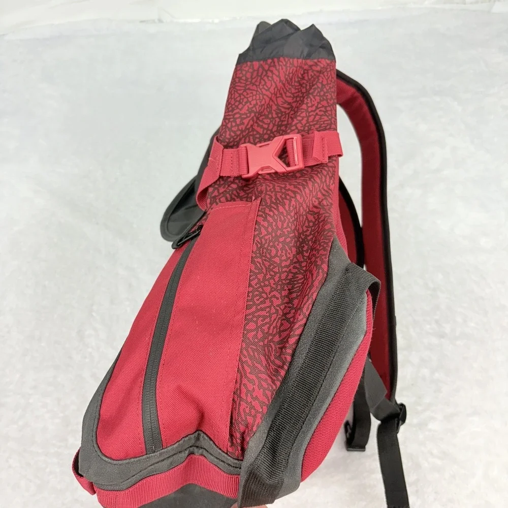 Nike Air Jordan Jumpman Top Loader Large Backpack-Black/Red Padded Straps/Back‎